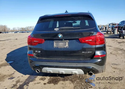 2018 BMW X3 xDrive30I z USA, uszkodzony, nr VIN 5UXTR9C51JLD74343